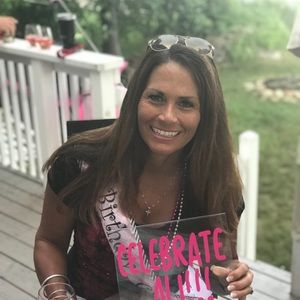 Meet your Posher, Ali